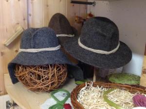 Le mani nella lana (4)